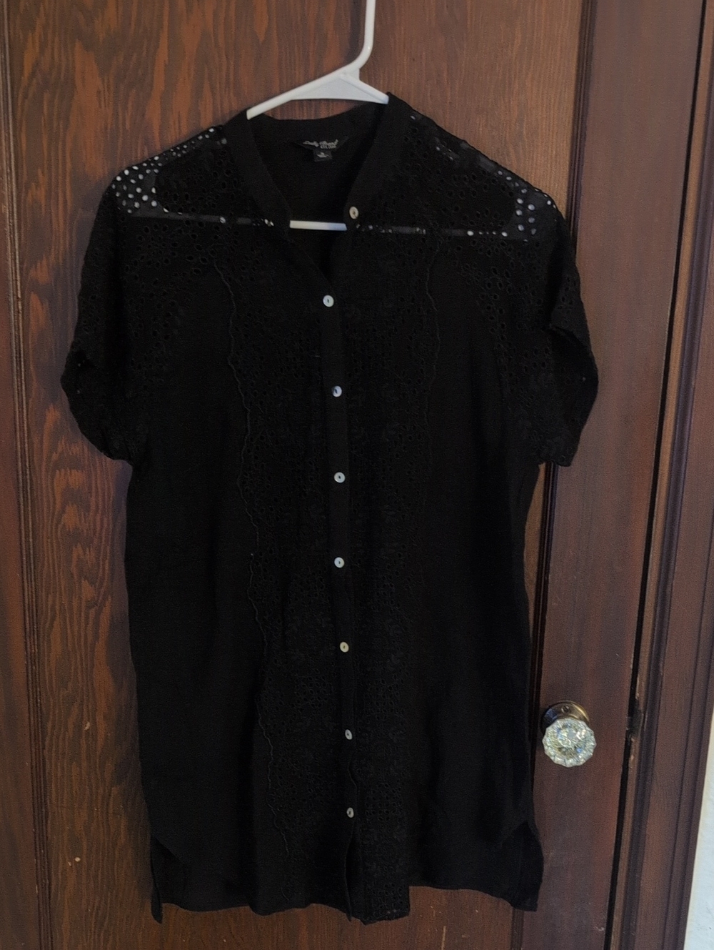 Lucky Brand Black Short-Sleeve Button-Down Shirt with Eyelet Panels